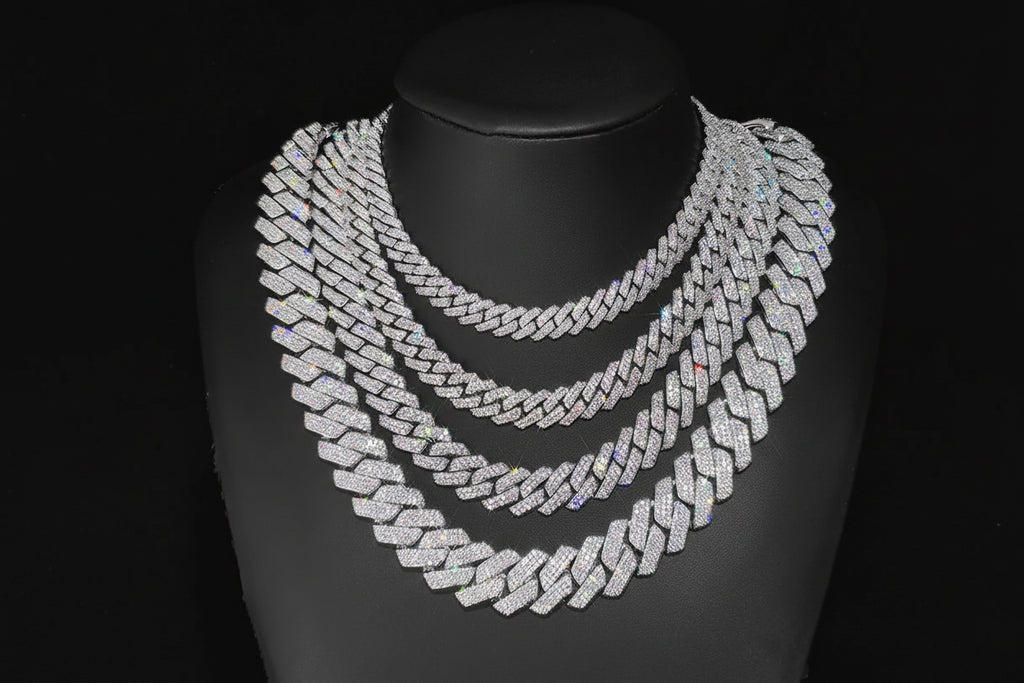 Velusia Titan Cuban Necklace