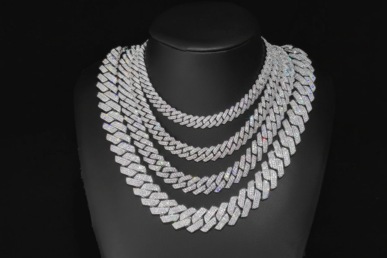 Velusia Titan Cuban Necklace